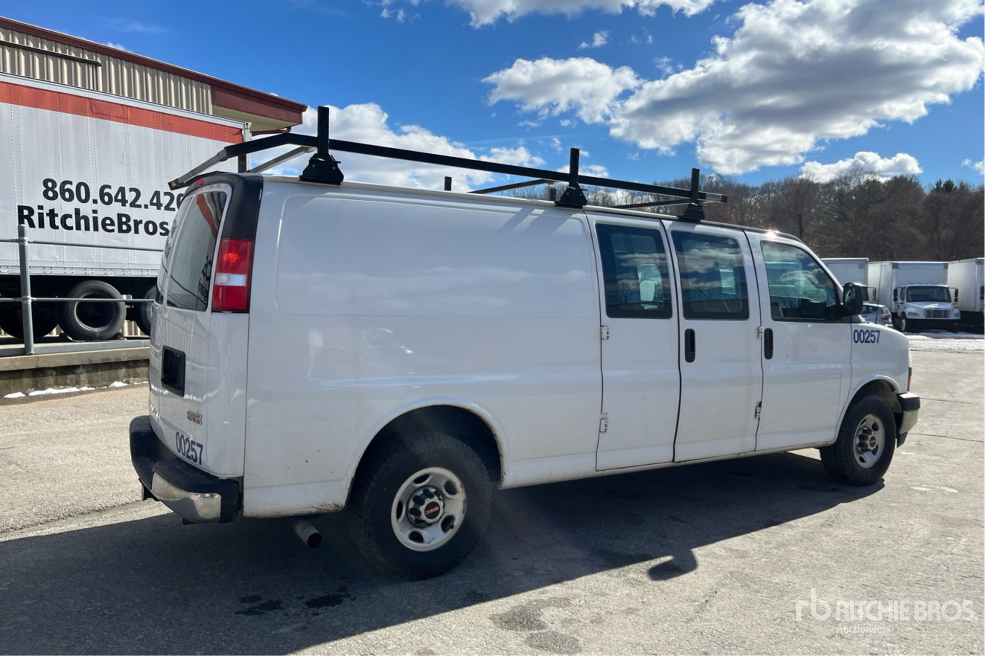 General Appearance with Picture, Right Rear Corner