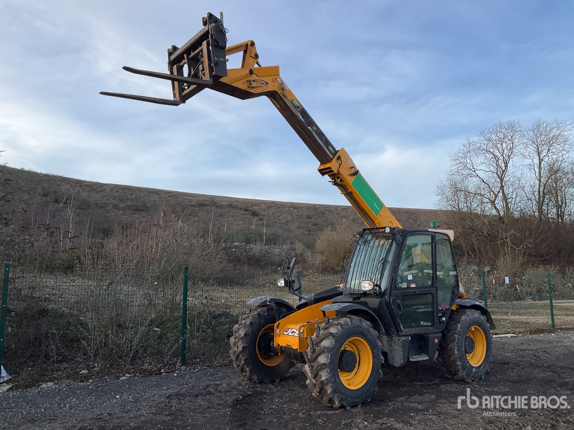 General Appearance with Featured Photo