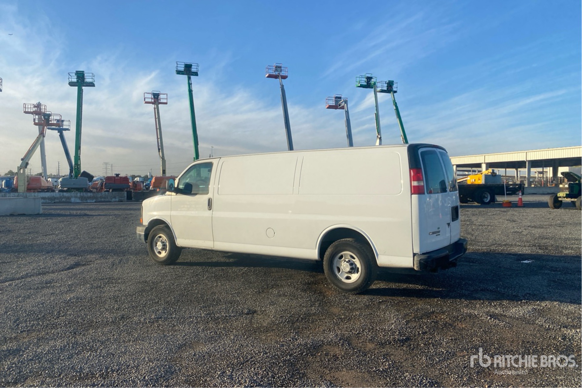 General Appearance with Picture, Left Rear Corner