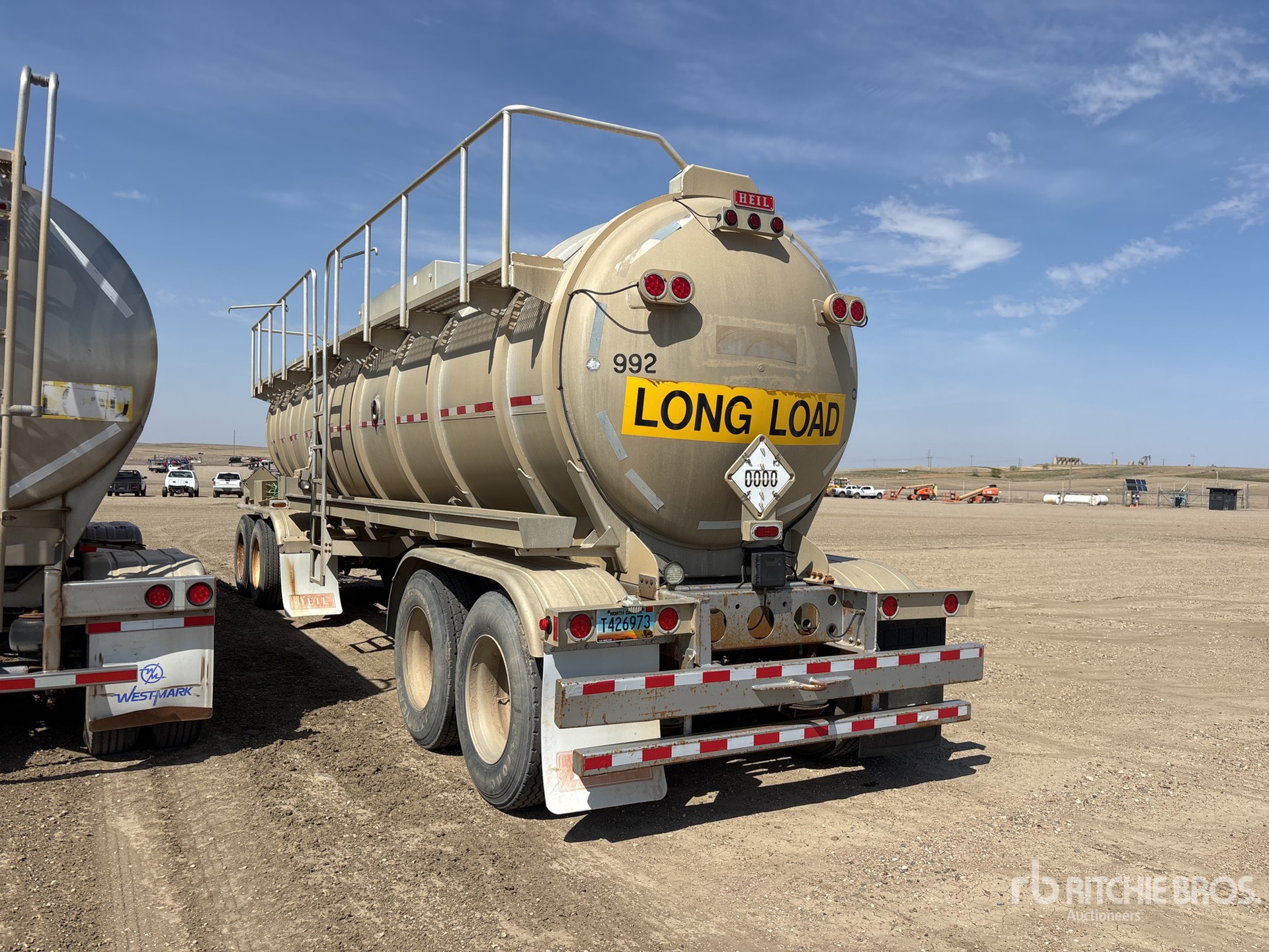 General Appearance with Foto, angolo posteriore sinistro