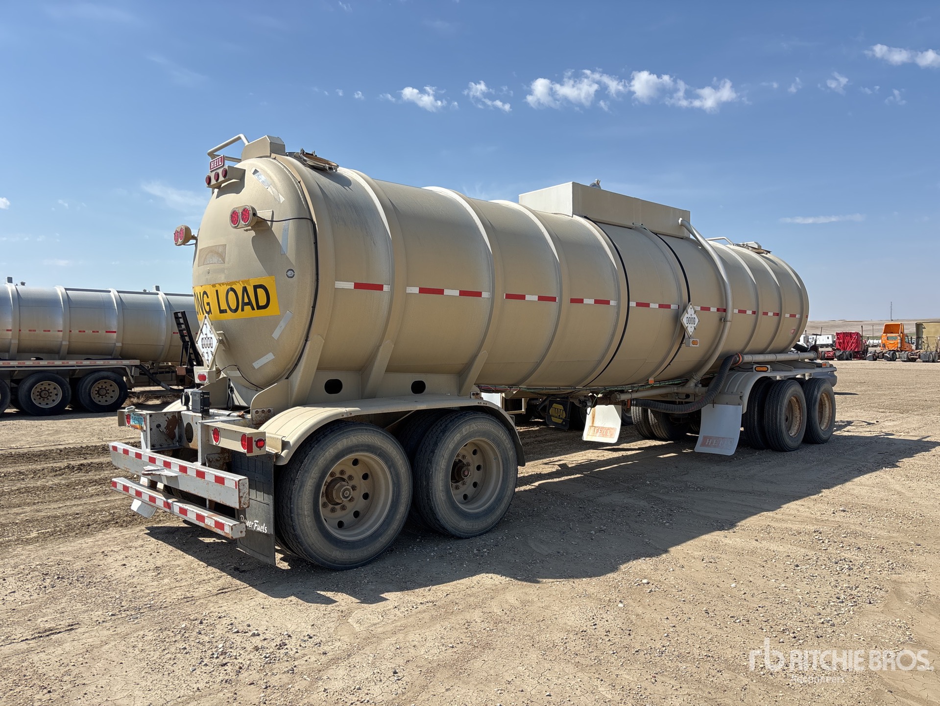 General Appearance with Foto, angolo anteriore sinistro