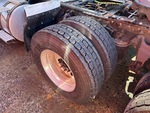 LN203598 - 2020 International LT625: Left Front Drive Tires