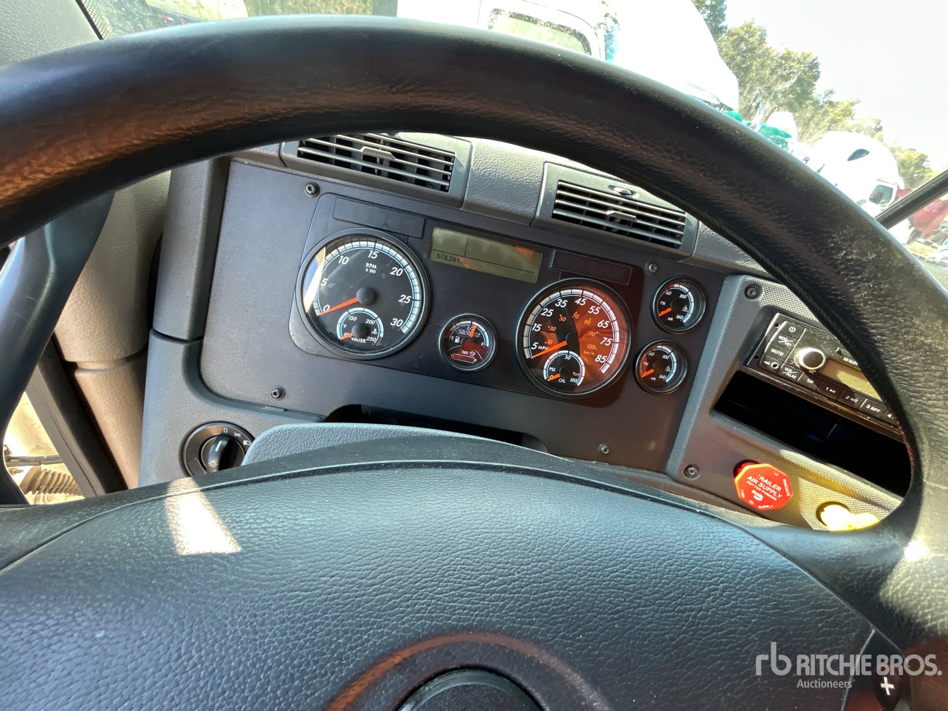 General Appearance with Hour Meter / Odometer
