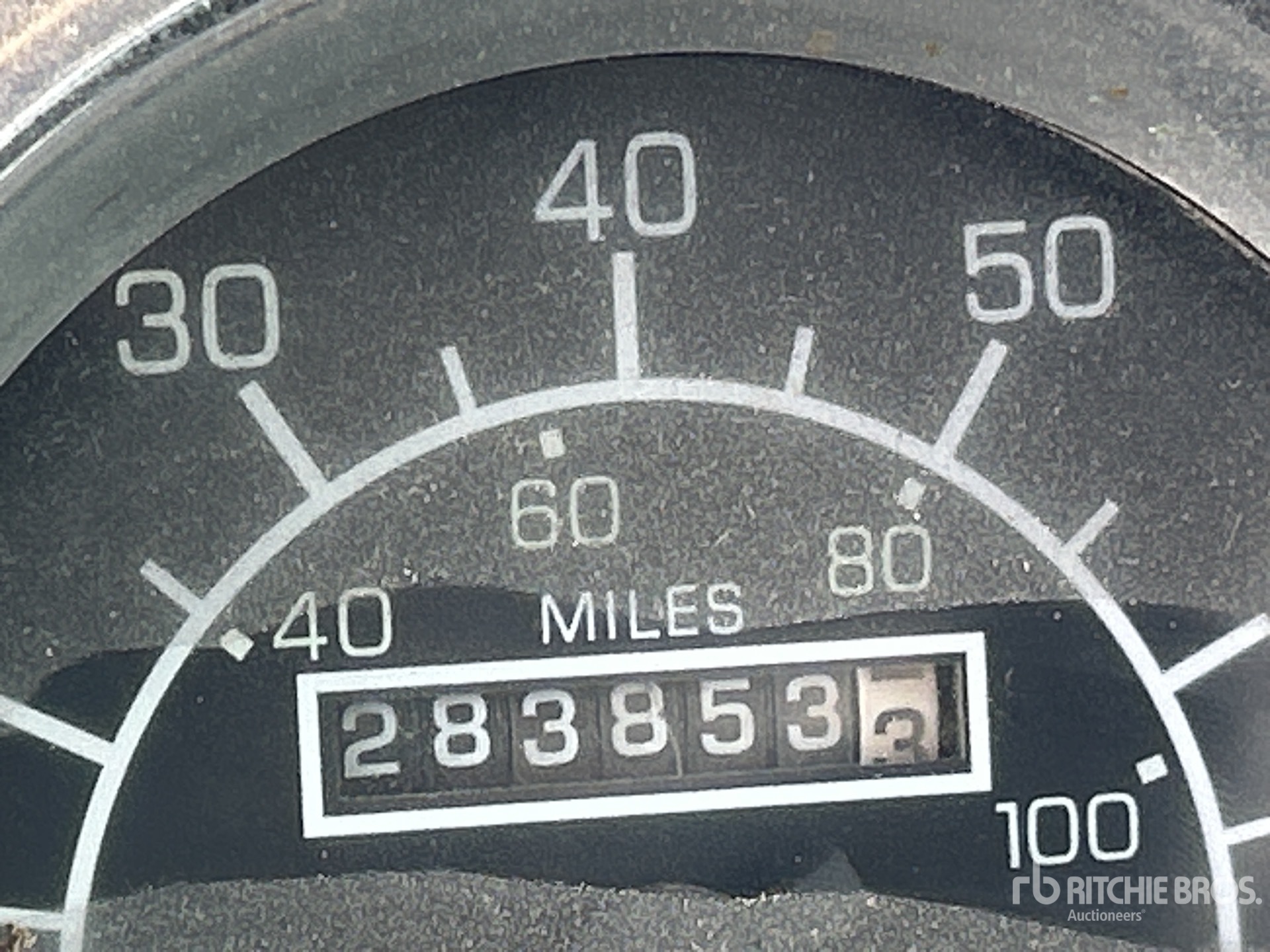 General Appearance with Hour Meter / Odometer