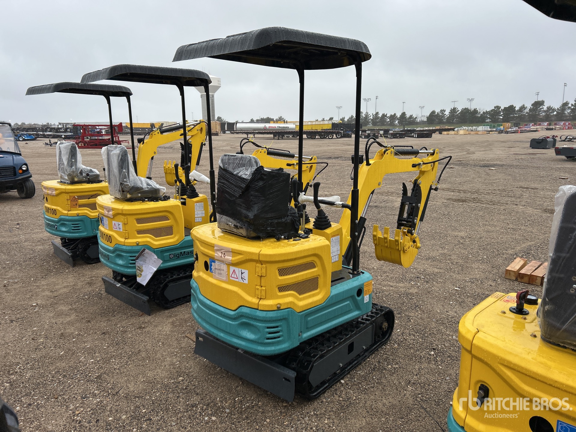 General Appearance with Picture, Right Rear Corner