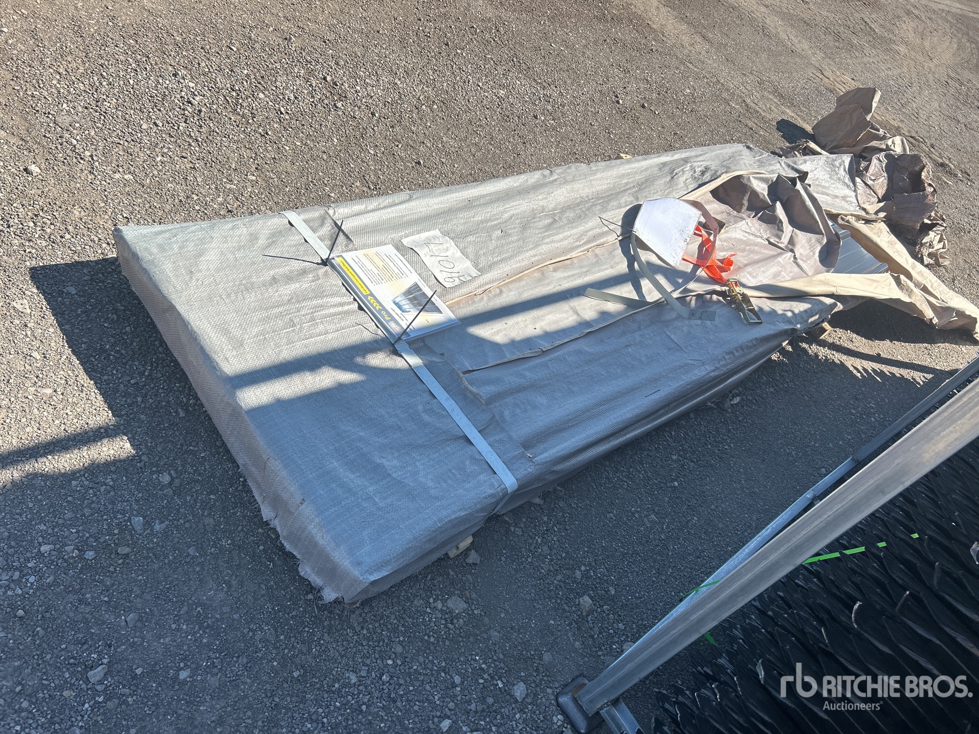 General Appearance with Bild, Ecke hinten links