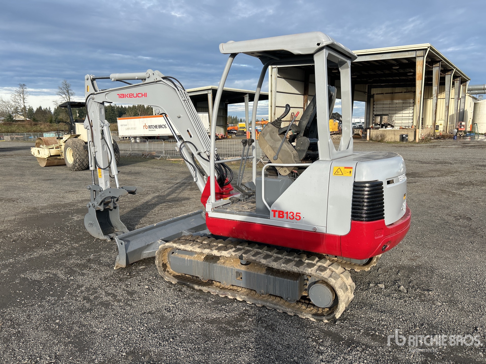 General Appearance with Picture, Left Rear Corner