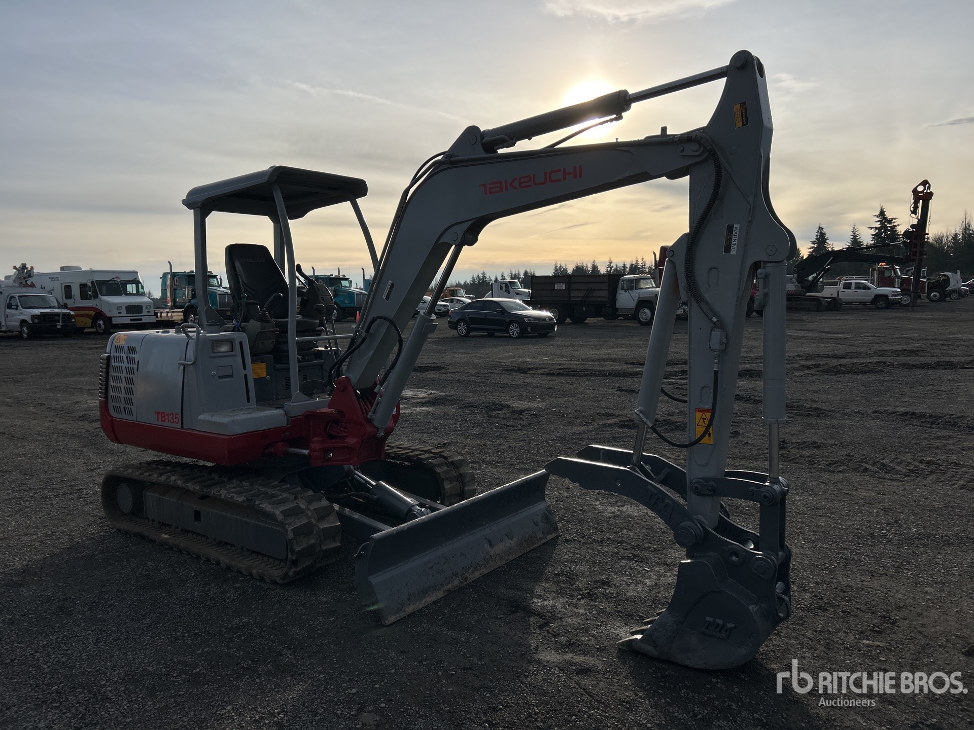 General Appearance with Picture, Right Front Corner