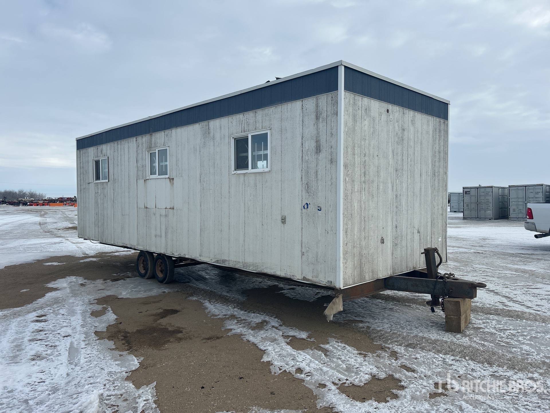 Aspect général with Image, coin avant droit
