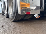4 Underbody - Truck with 