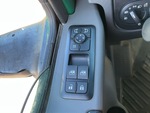 LL285894 - 2020 International LT625: Window Controls
