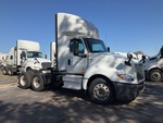 LN564247 - 2020 International LT625: Picture, Right Front Corner