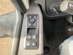 NN565440 - 2022 International LT625: Window Controls