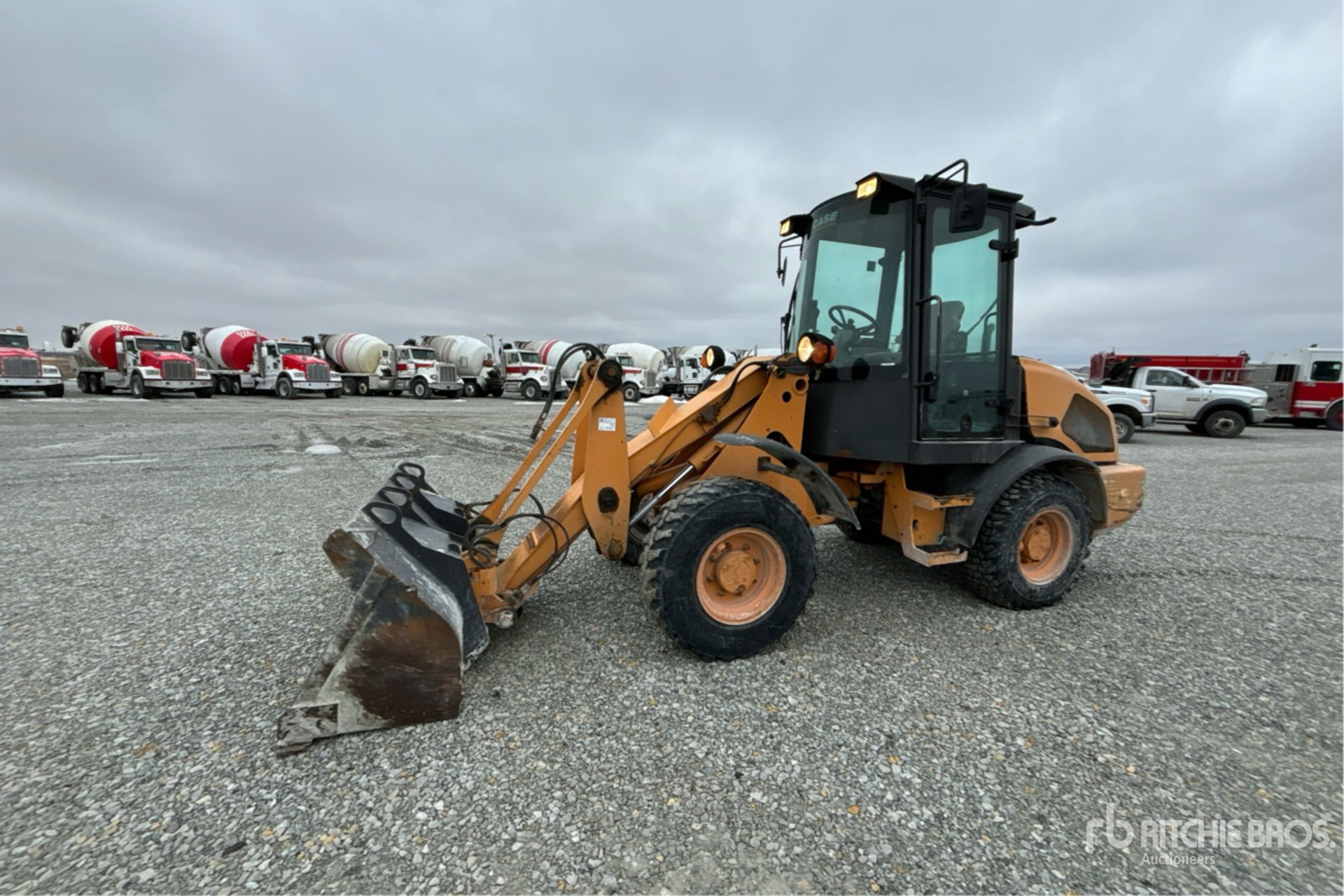 General Appearance with Picture, Left Front Corner