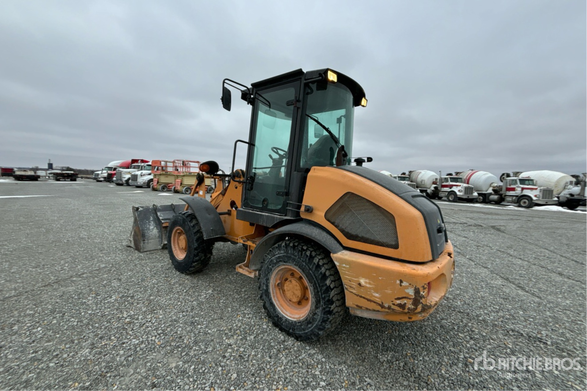 General Appearance with Picture, Left Rear Corner