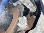 LL833562 - 2020 International LT625: Engine Oil Leaks