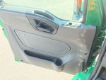 LL833562 - 2020 International LT625: Cab Doors