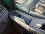 LL833562 - 2020 International LT625: Window Controls