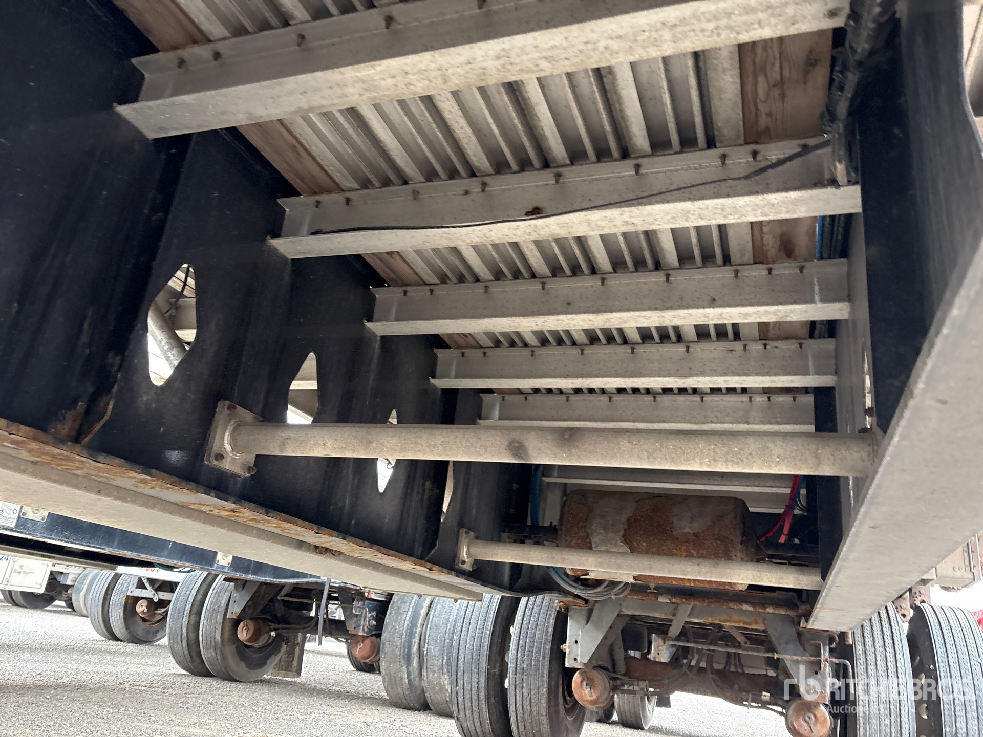 2016 Load King  48 FT T/A SPREAD AXLE