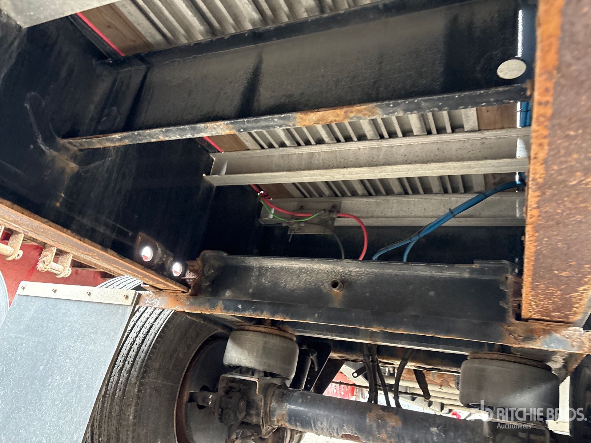 2016 Load King  48 FT T/A SPREAD AXLE