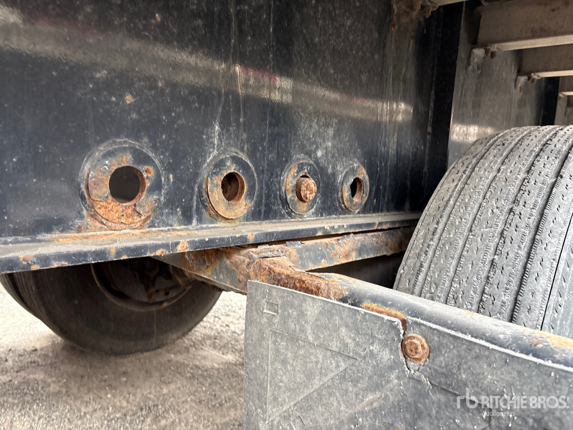 2016 Load King  48 FT T/A SPREAD AXLE