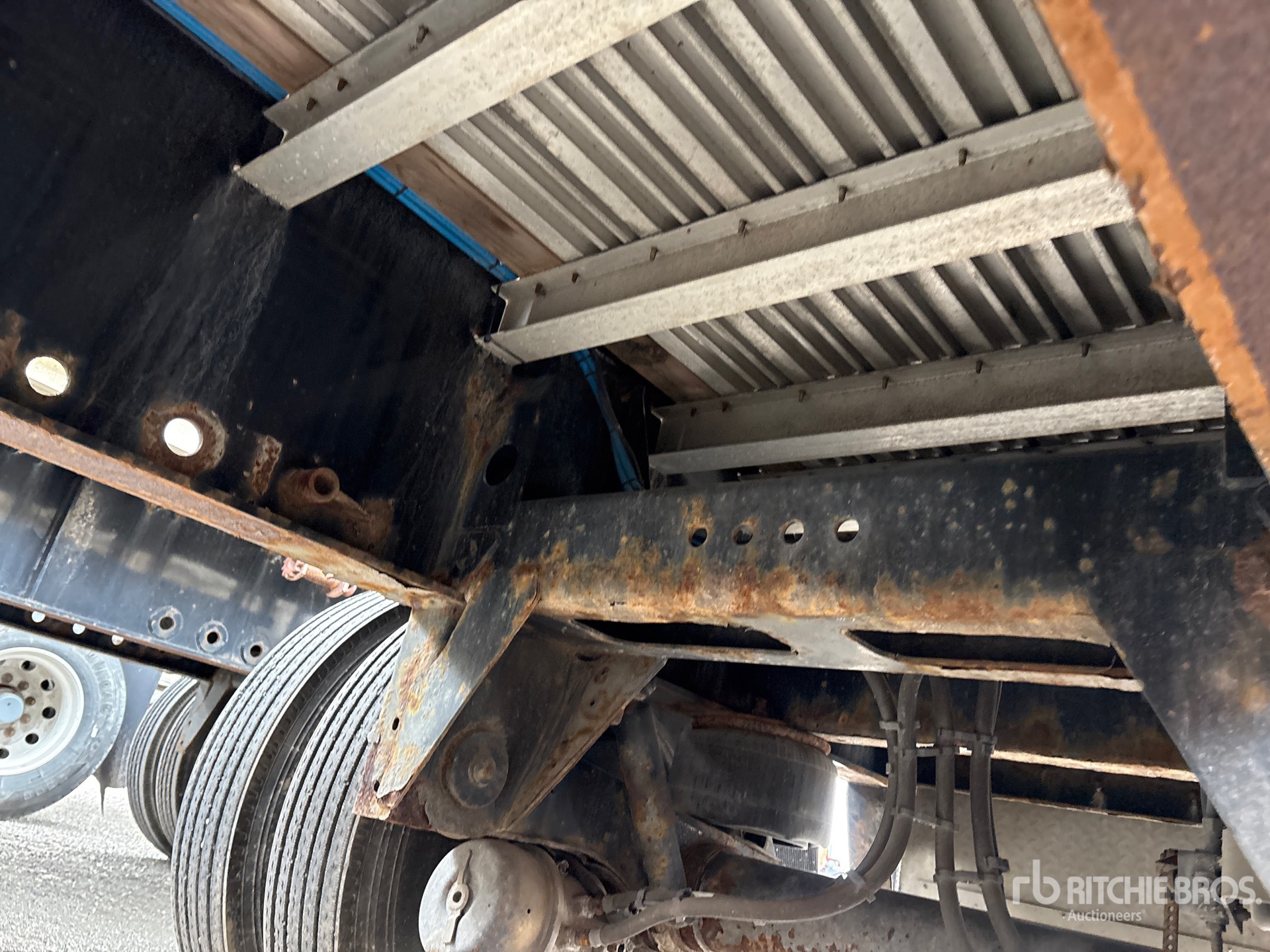 2016 Load King  48 FT T/A SPREAD AXLE