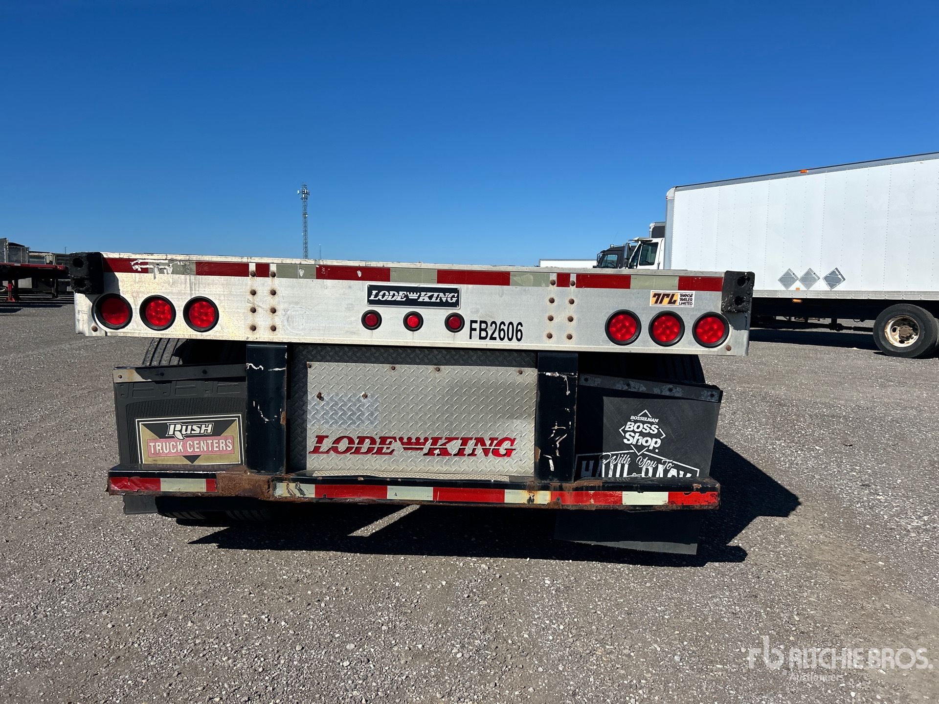 2016 Load King 48 ft T/A Spread Axle