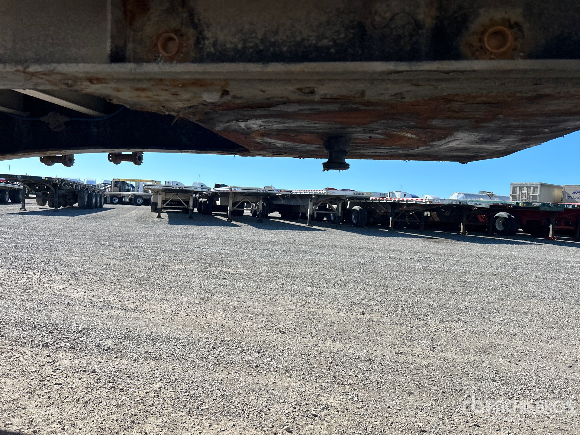 2016 Load King 48 ft T/A Spread Axle