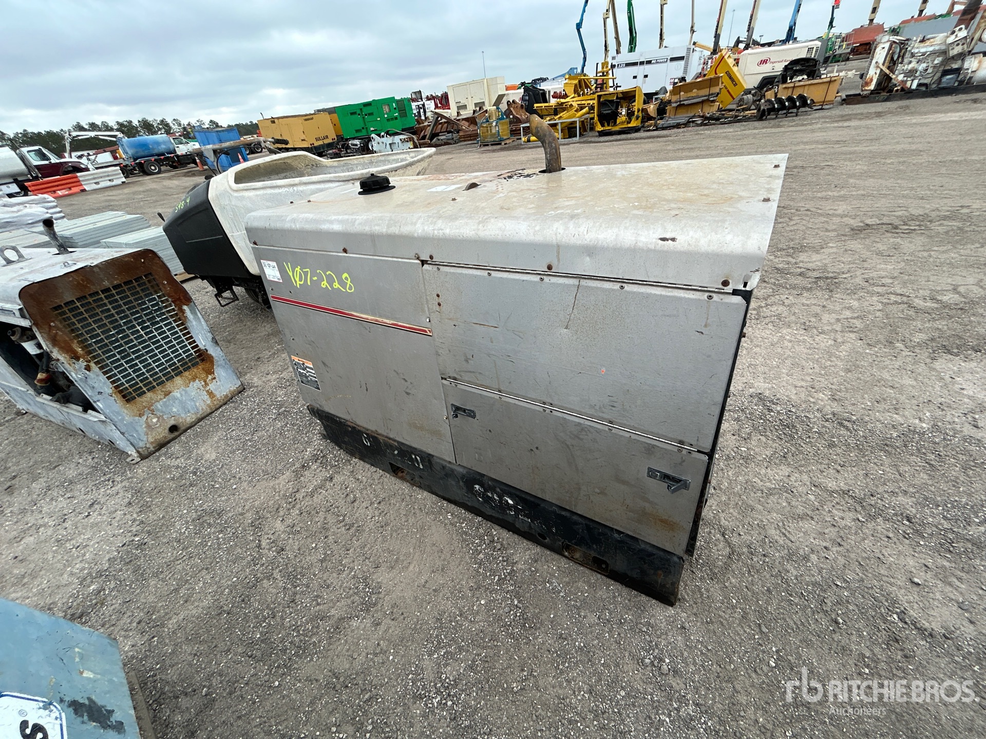 General Appearance with Picture, Left Rear Corner