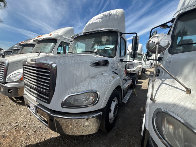 2012 Freightliner M2 112 LNG 6x4 T/A Day Cab Truck Tractor