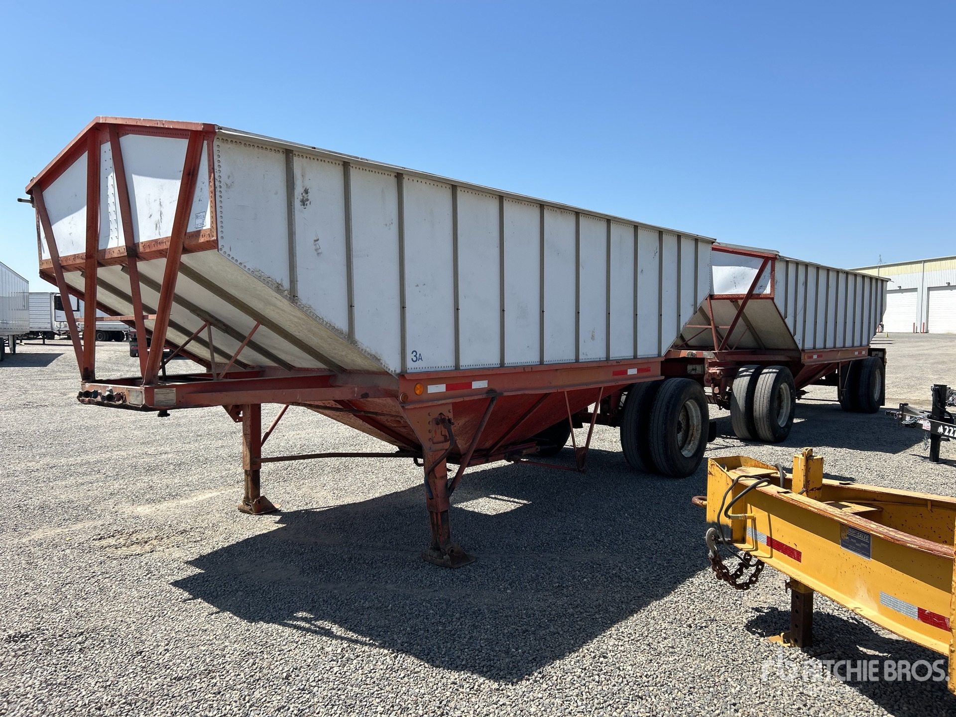 General Appearance with Featured Photo