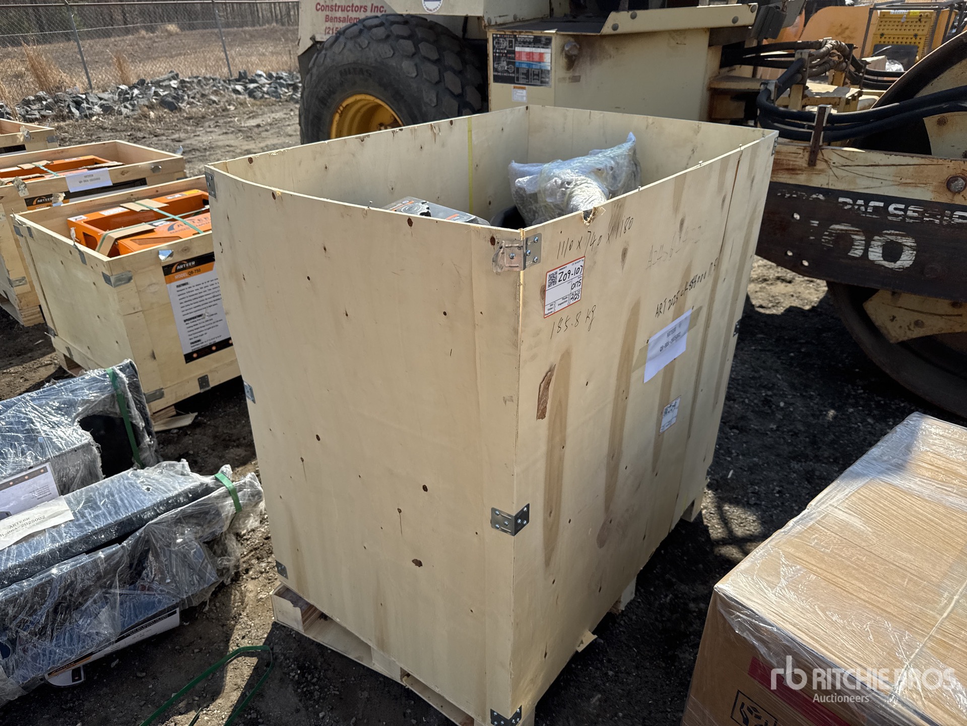 General Appearance with Picture, Right Front Corner