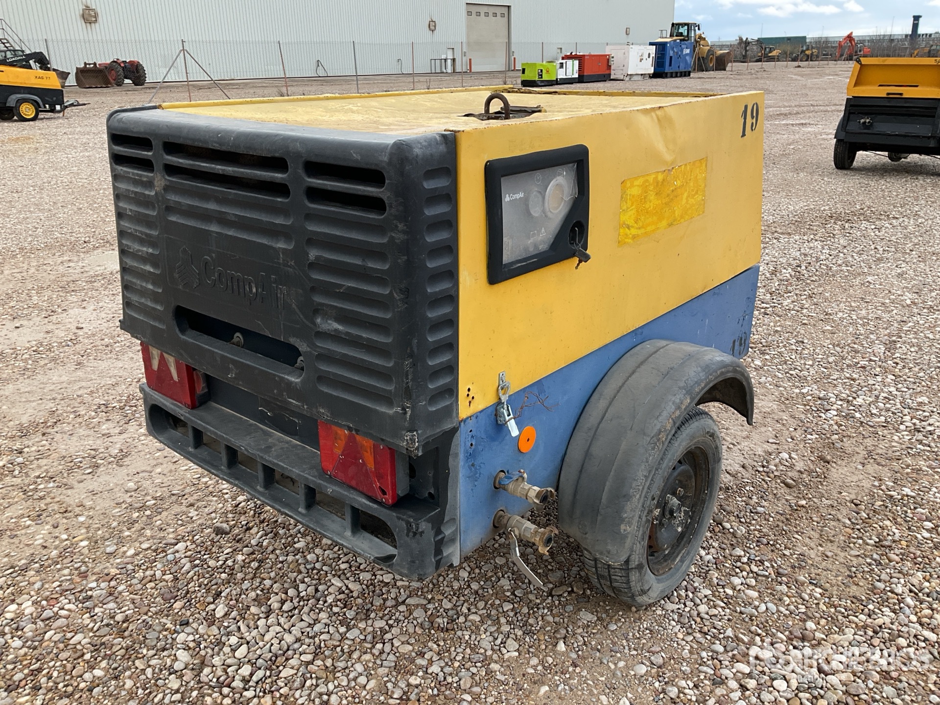 General Appearance with Picture, Right Rear Corner