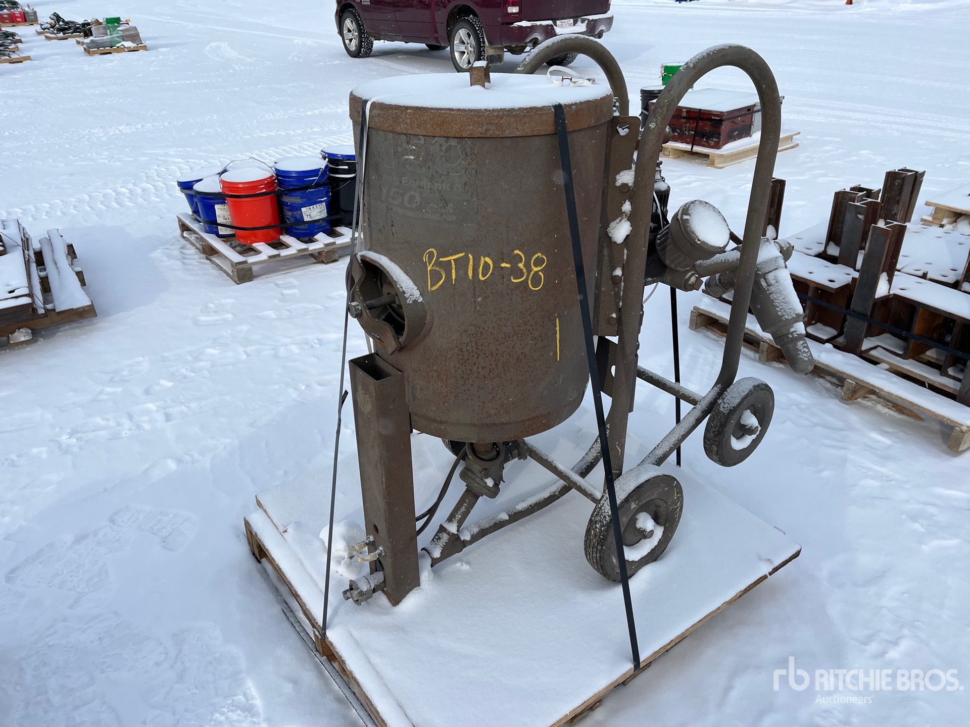 General Appearance with Picture, Left Front Corner