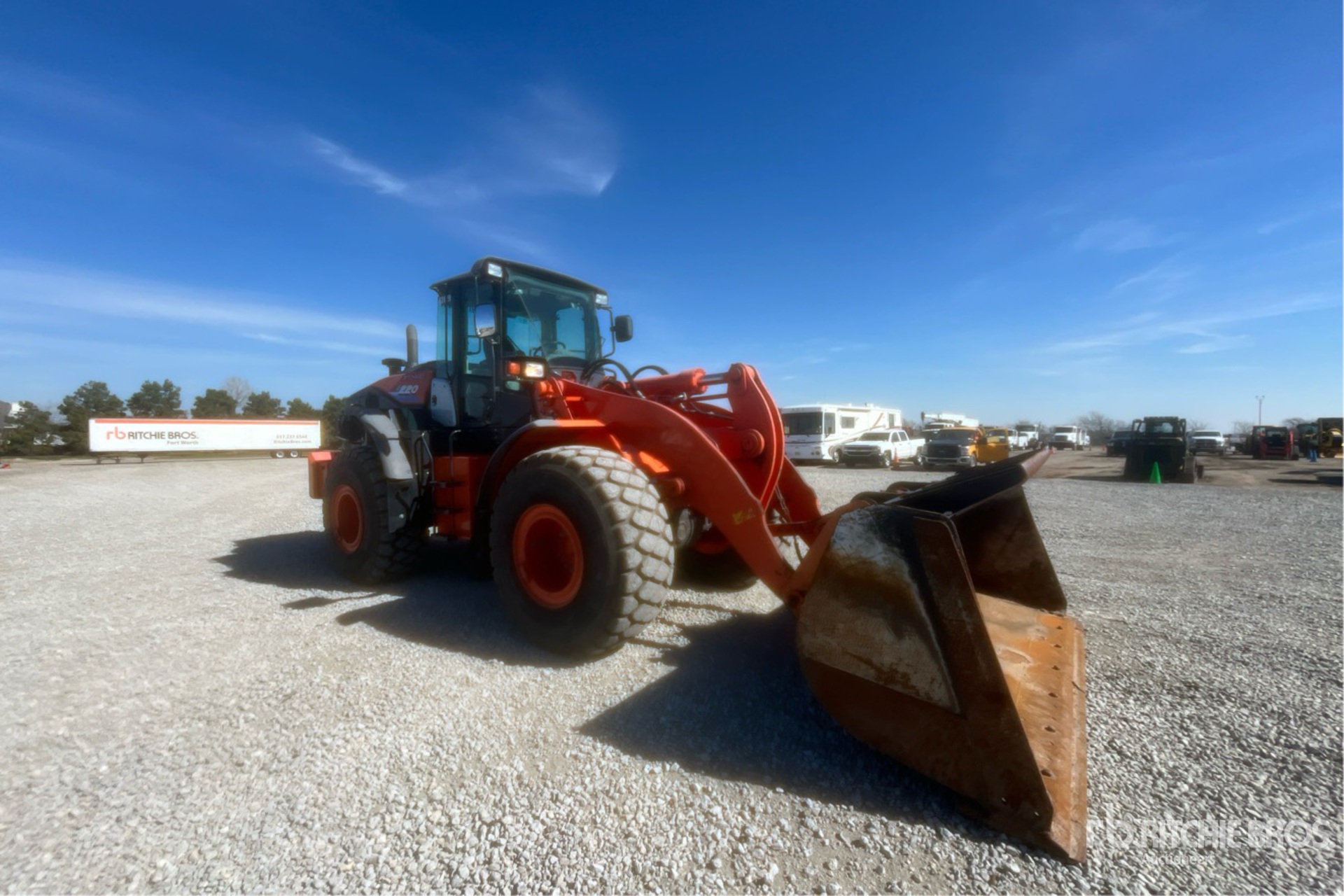 General Appearance with Picture, Right Front Corner