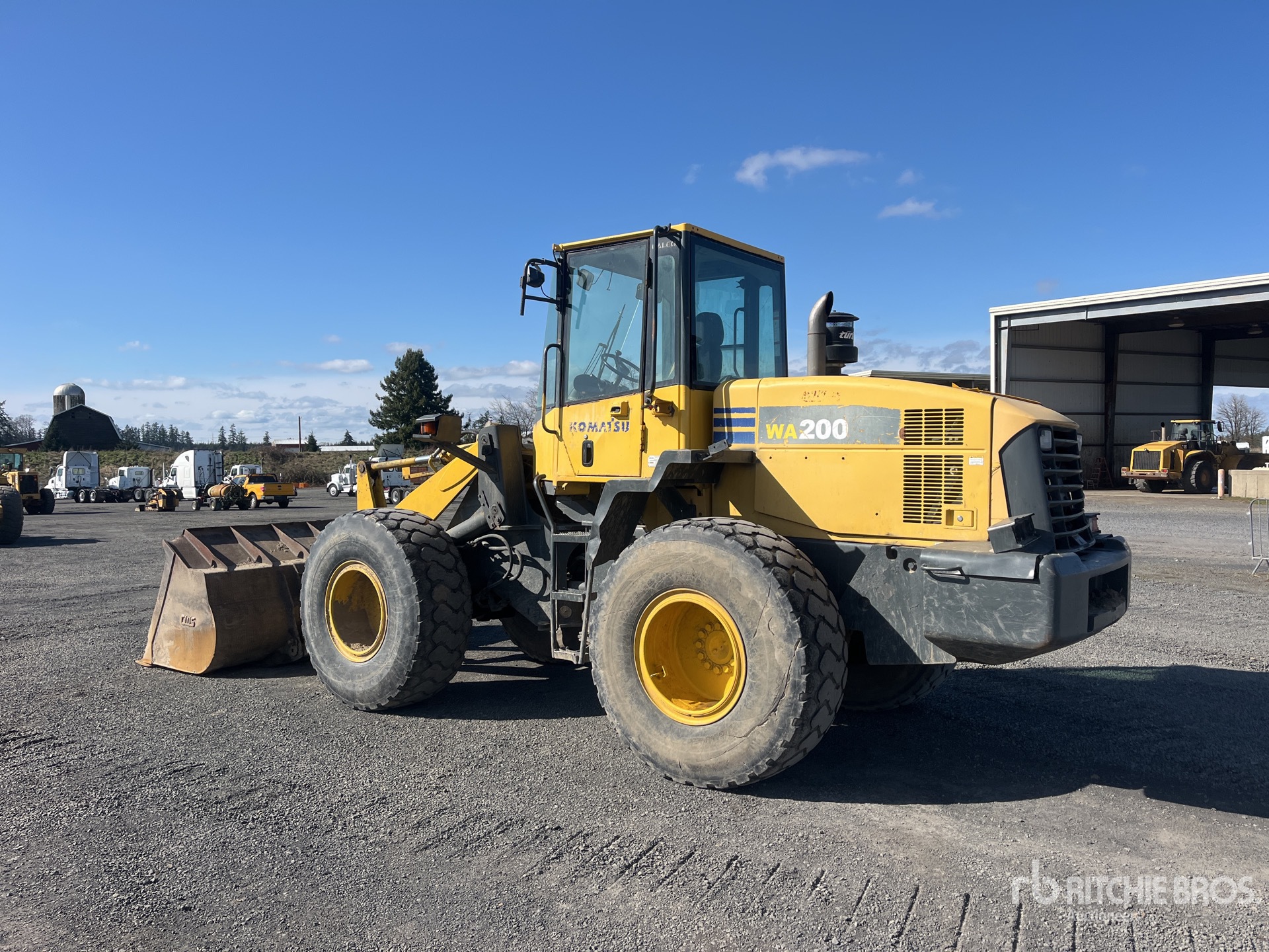 General Appearance with Picture, Left Rear Corner