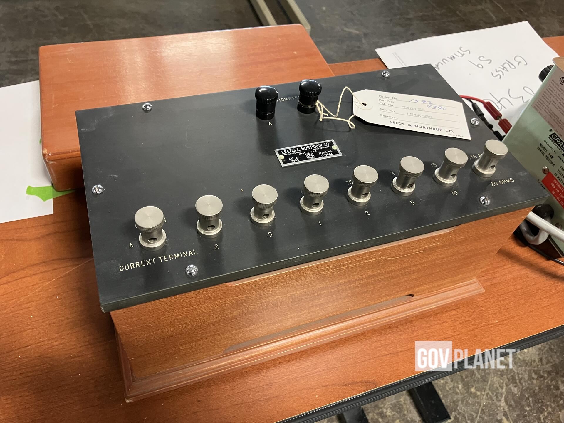 Vintage LEEDS NORTHRUP Potentiometer Physics Equipment University Science Lab