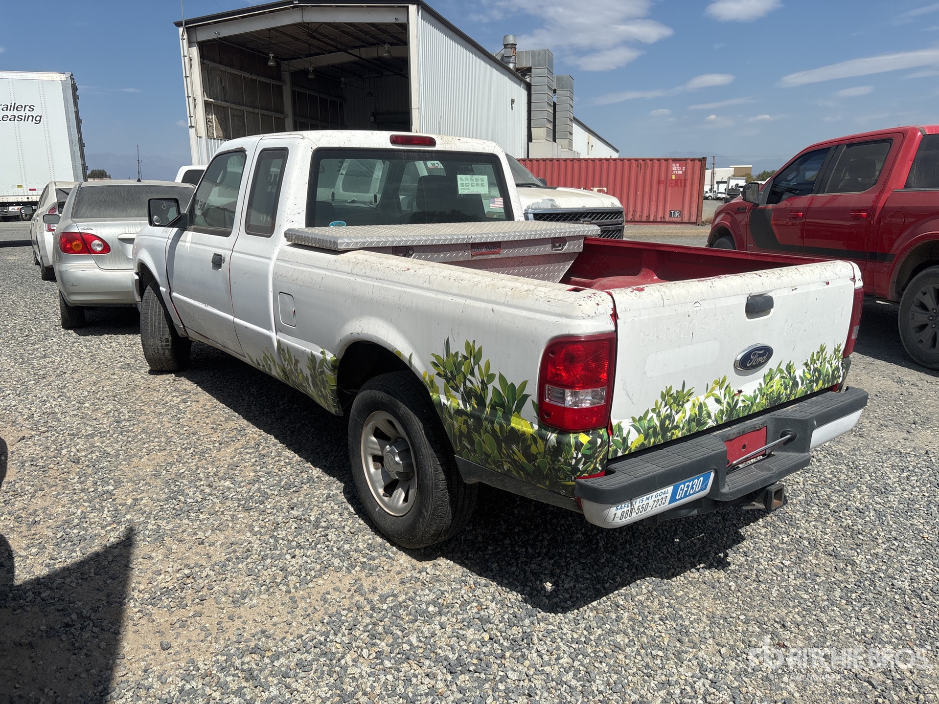 General Appearance with Picture, Left Rear Corner