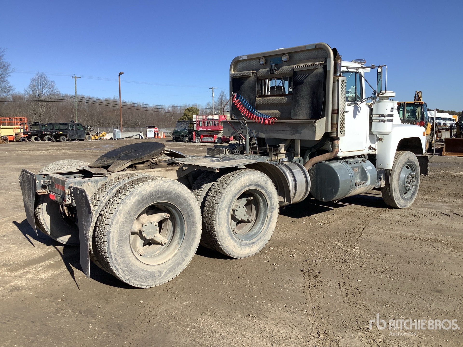 1987 Mack R686ST 6x4 T/A Day Cab Truck Tractor | Ritchie Bros. Auctioneers