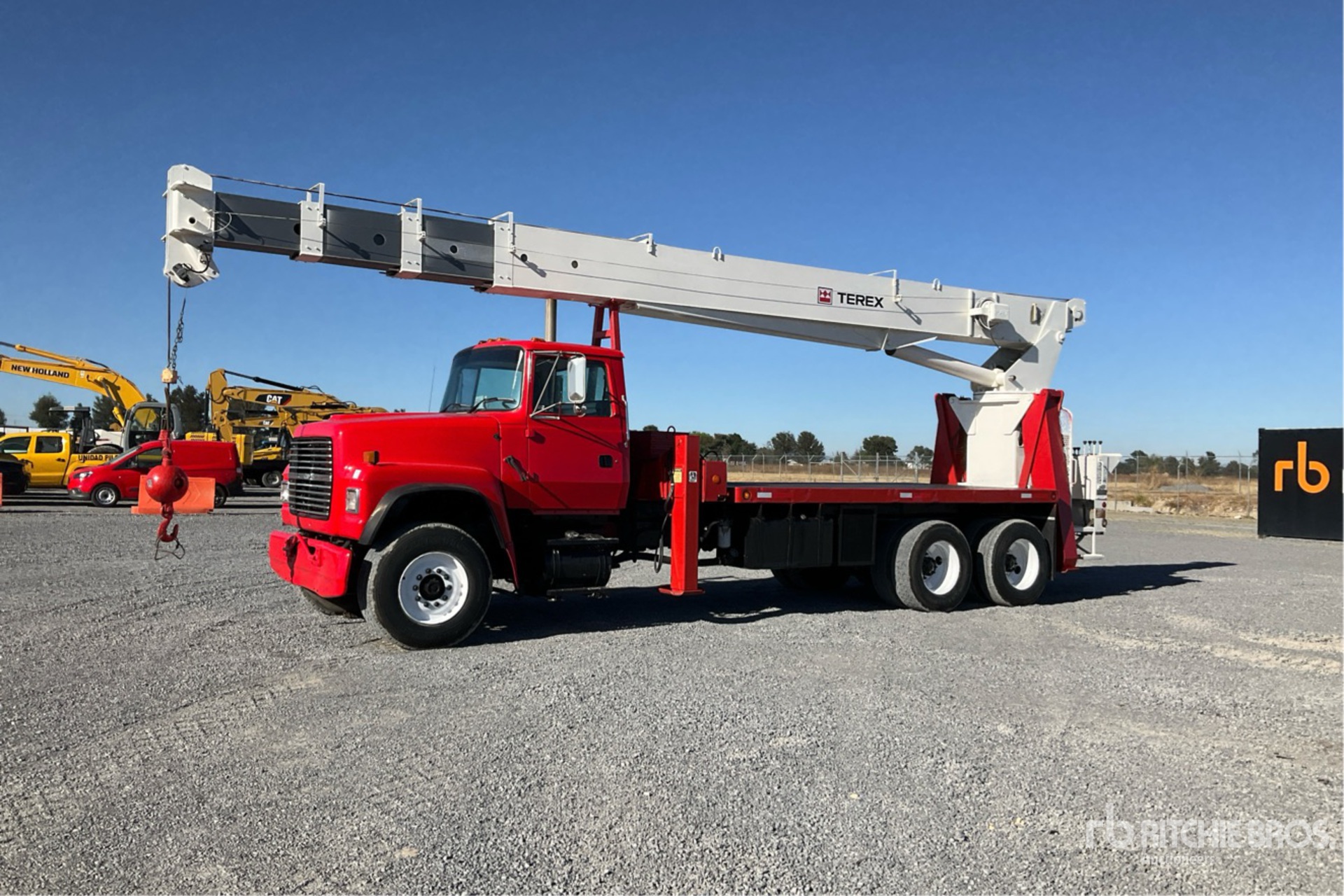 General Appearance with Foto, angolo anteriore sinistro