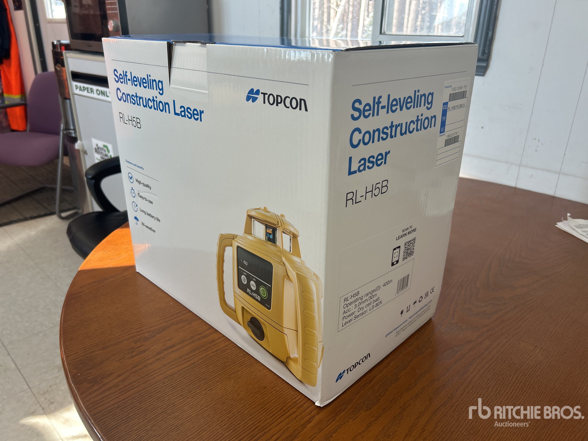 General Appearance with Picture, Left Front Corner