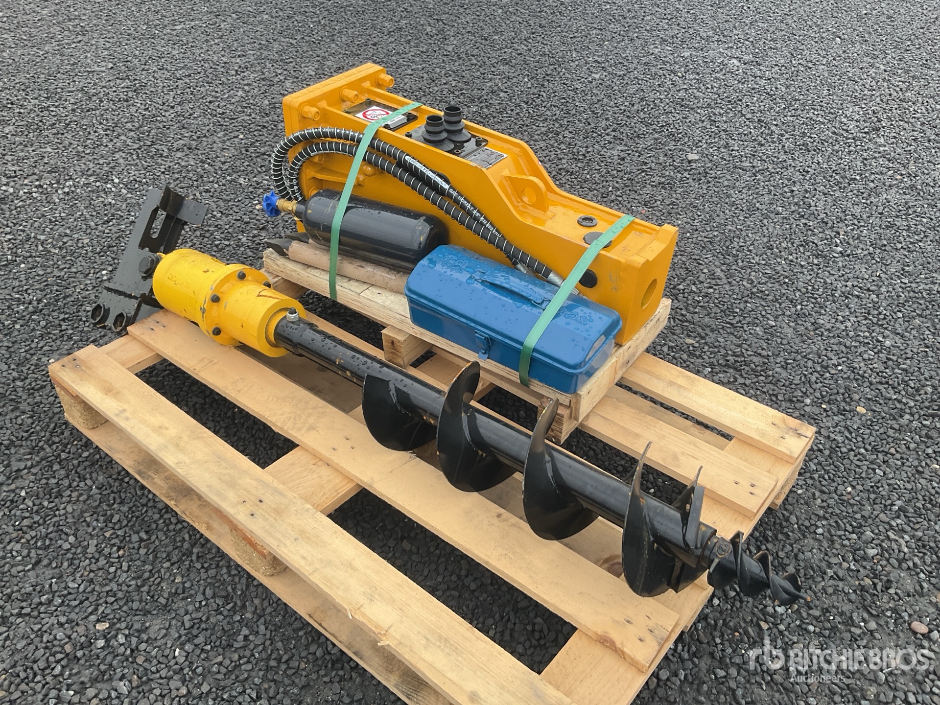 General Appearance with Foto, angolo anteriore sinistro