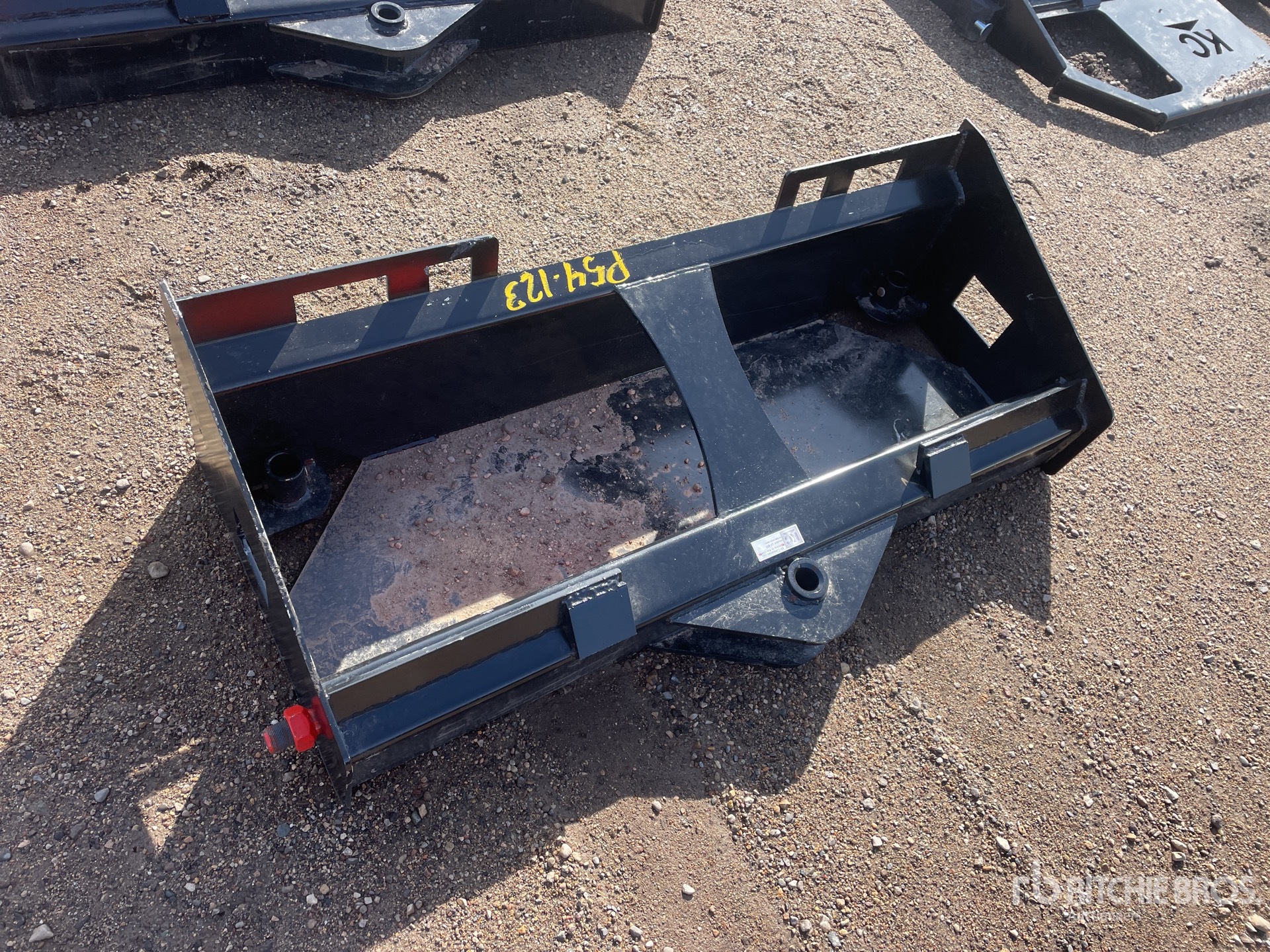 General Appearance with Foto, angolo posteriore sinistro