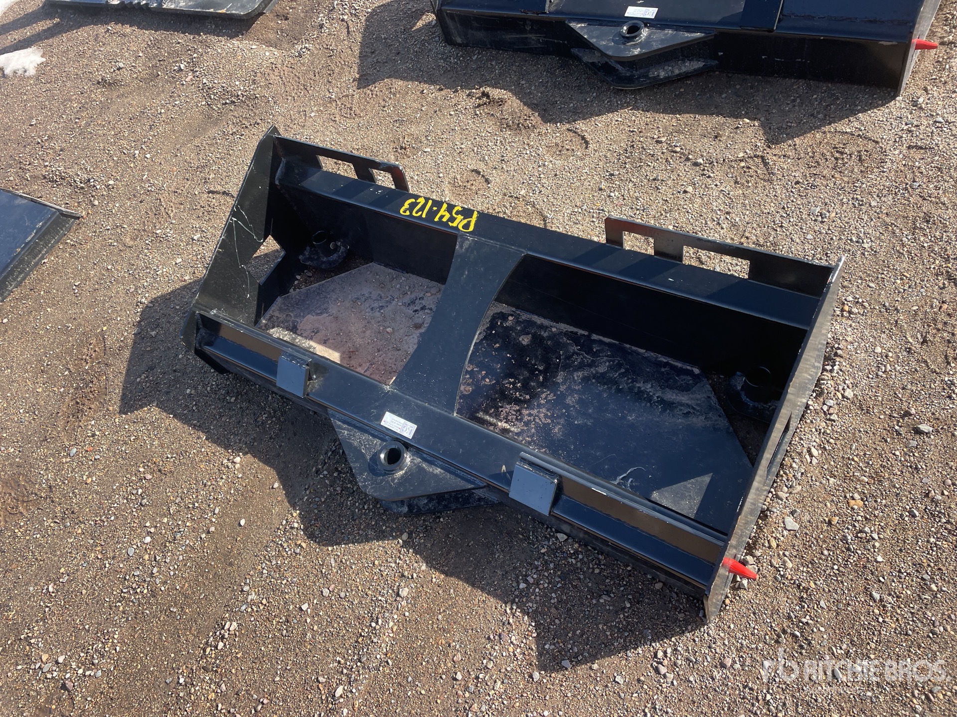 General Appearance with Foto, angolo anteriore sinistro