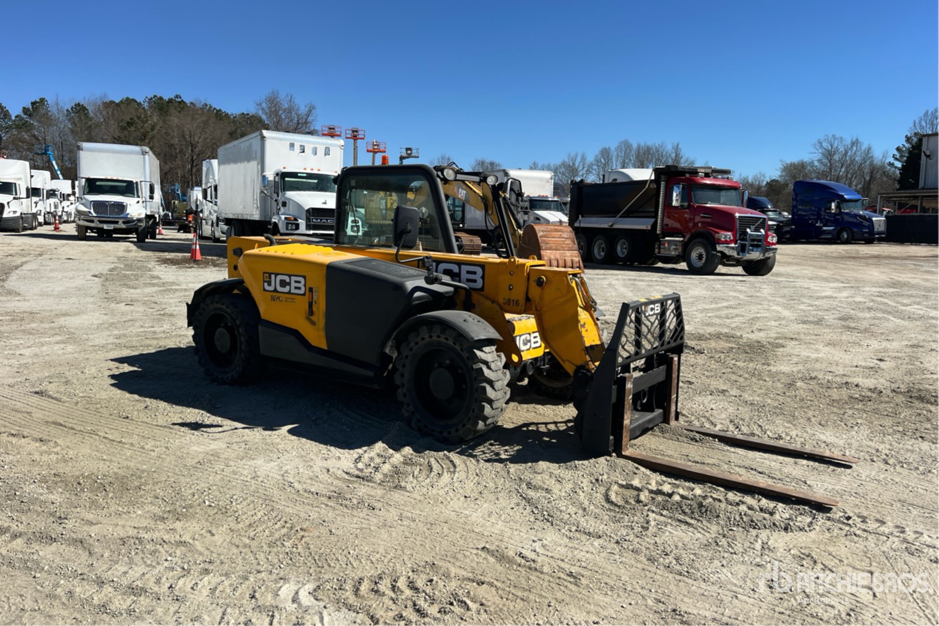 General Appearance with Picture, Right Front Corner