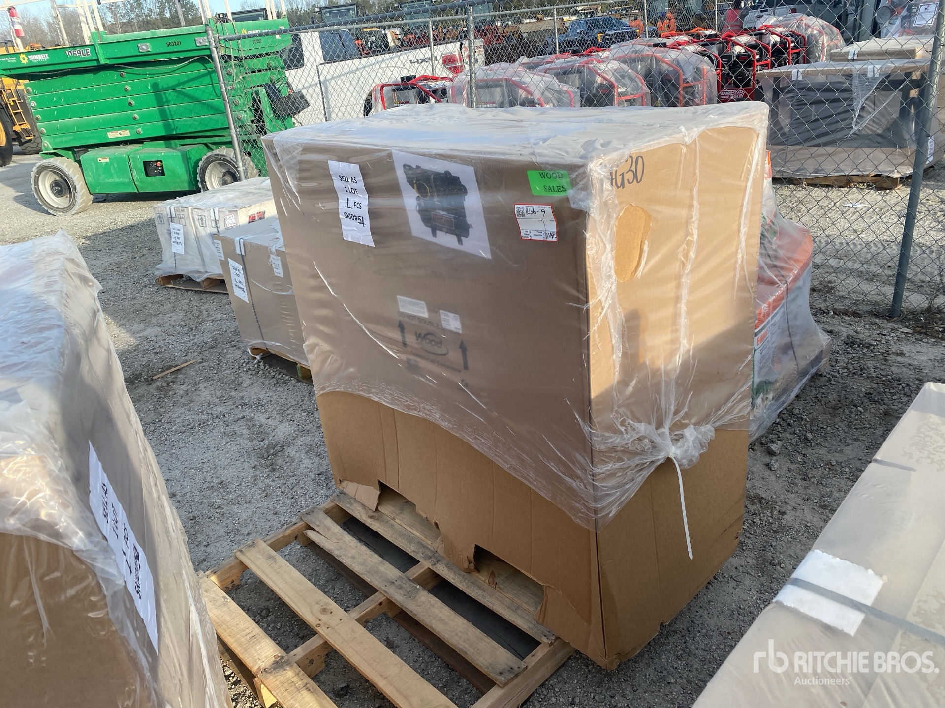 General Appearance with Picture, Left Front Corner