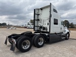 MN314605 - 2021 International LT625: Picture, Right Rear Corner