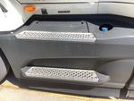 MN289860 - 2021 International LT625: Steps