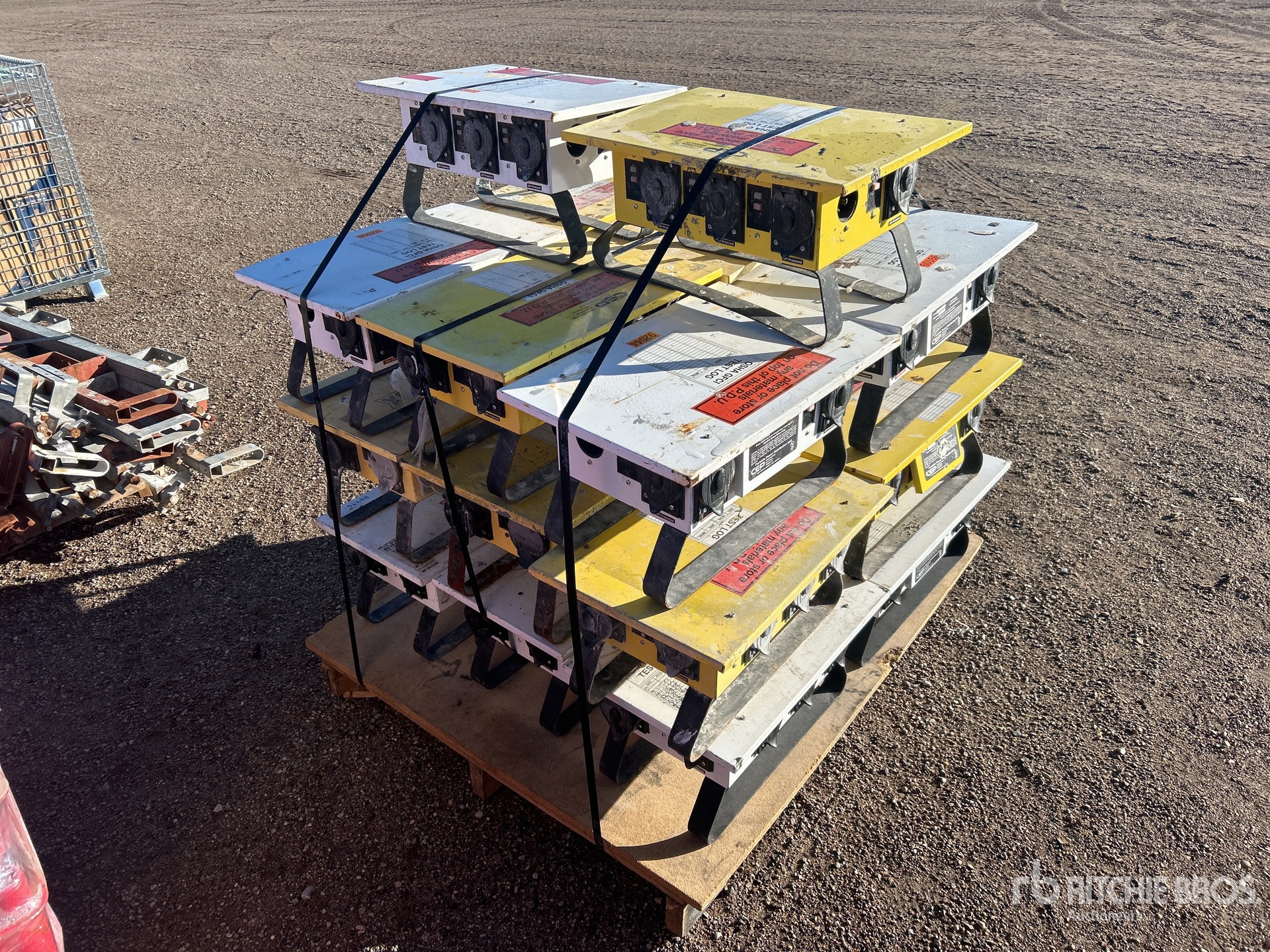 General Appearance with Foto, angolo anteriore sinistro