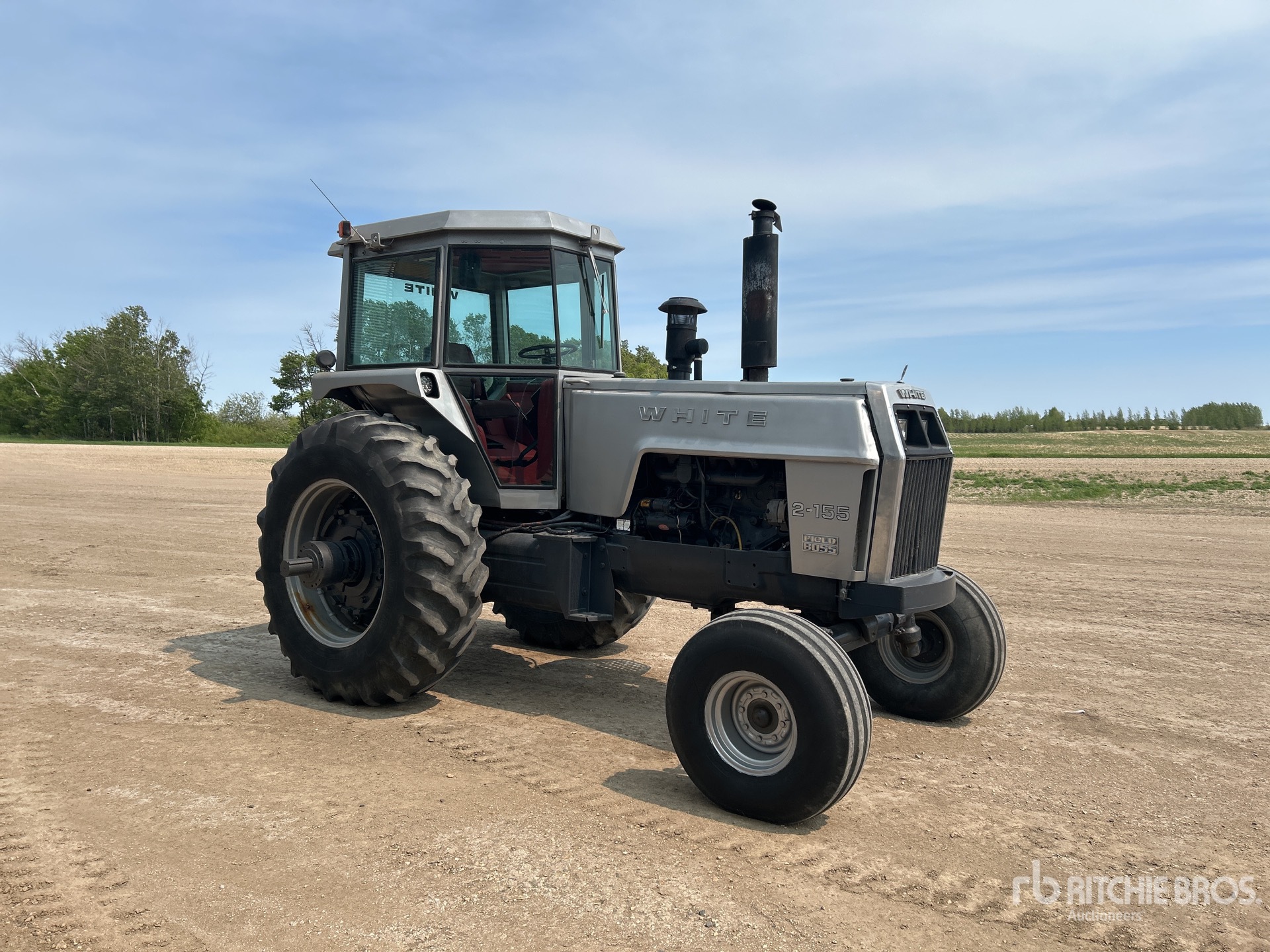 General Appearance with Image, coin avant droit